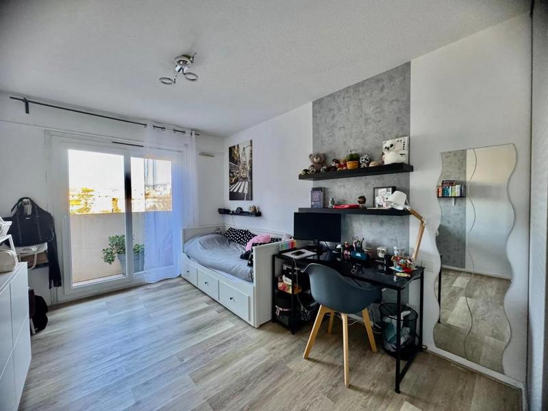 Appartement - 85 m² - 4 pièces