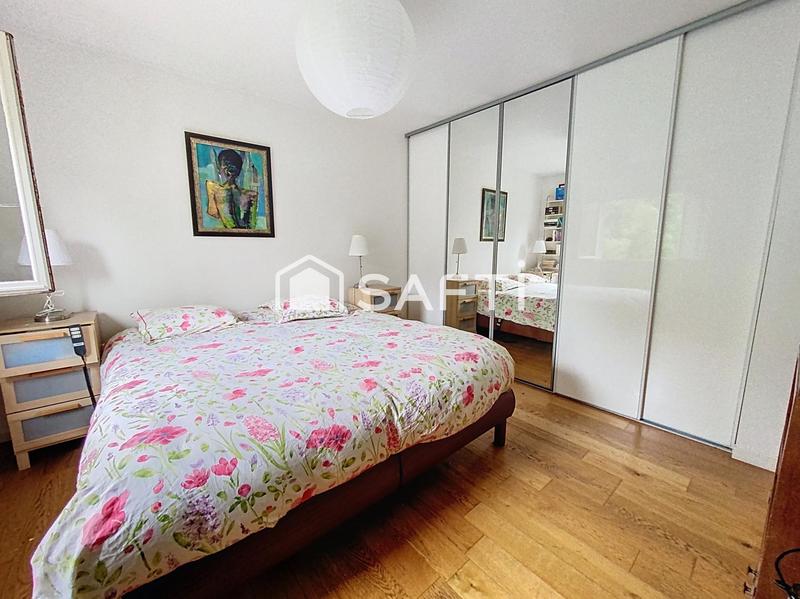 Maison - 135 m² - 6 pièces