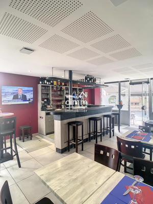 Fonds de commerce - Magasins - 93 m²