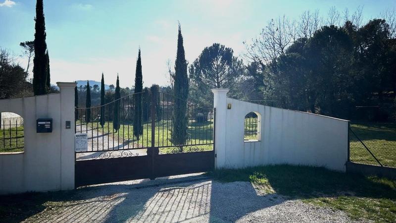 Maison - 193 m² - 6 pièces