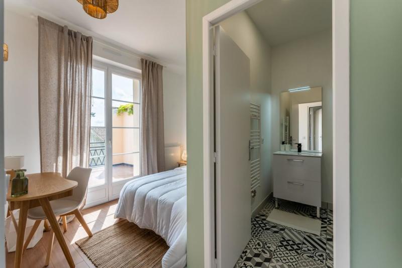 Chambre - 13 m² - 1 pièce