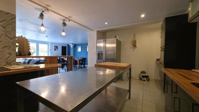 Villa - 385 m² - 12 pièces