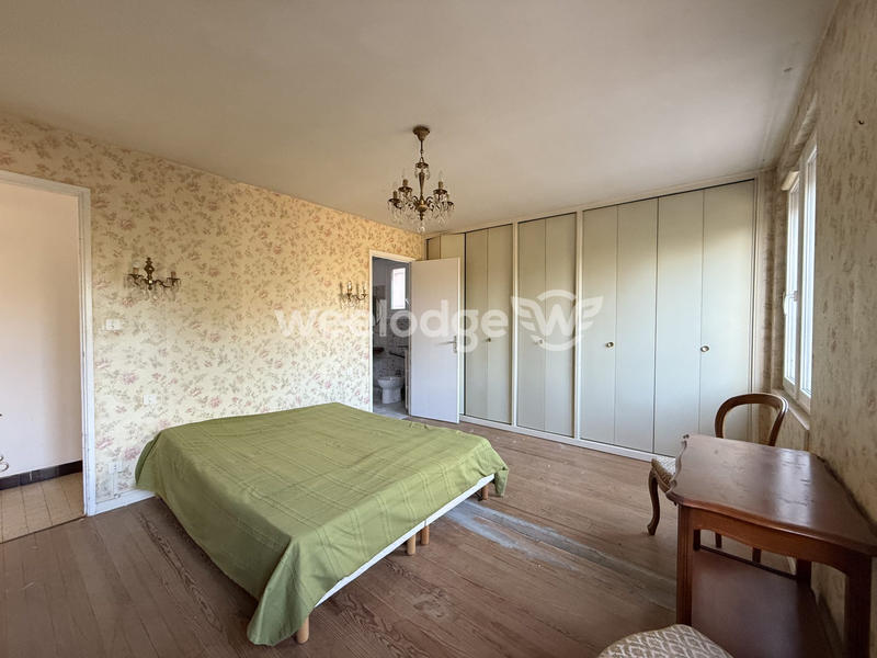 Maison traditionnelle - 156 m² - 5 pièces