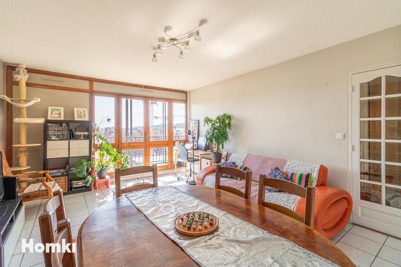 Appartement - 94 m² - 4 pièces