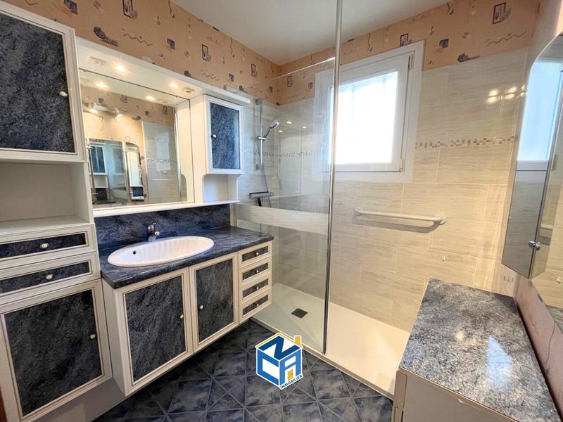 Maison - 98 m² - 4 pièces