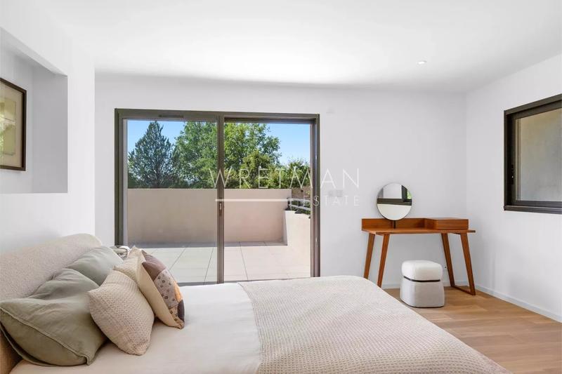 Villa - 240 m² - 5 pièces