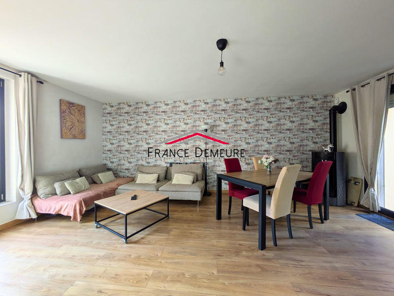 Maison - 108 m² - 5 pièces