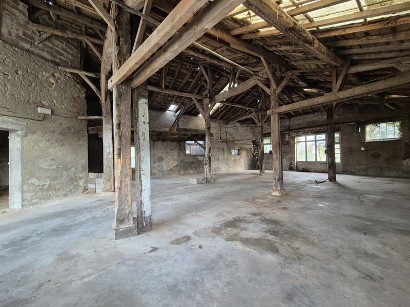 Immeuble - 300 m² - 2 pièces