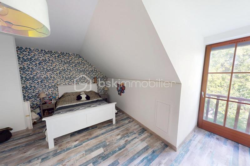 Maison - 163 m² - 7 pièces