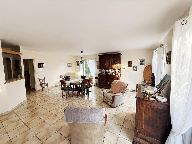Maison - 98 m² - 5 pièces