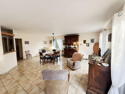 Maison - 98 m² - 5 pièces