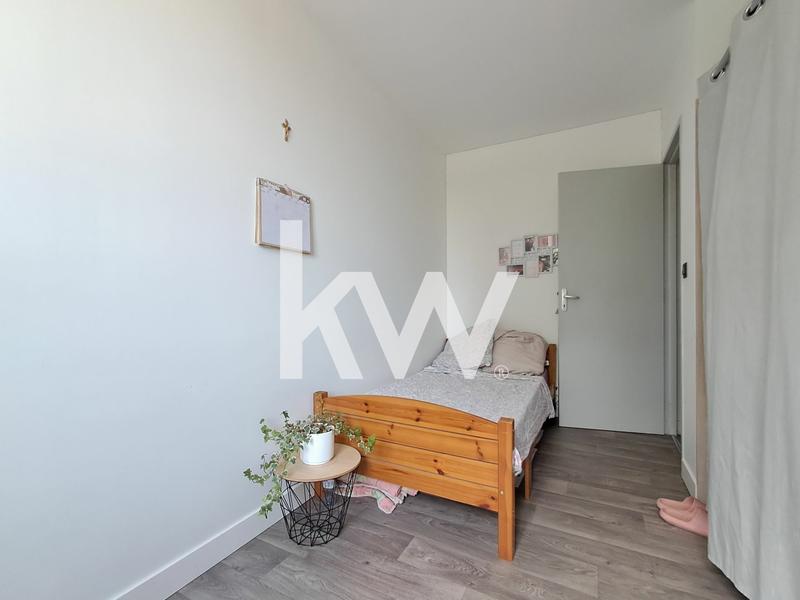 Maison - 180 m² - 8 pièces