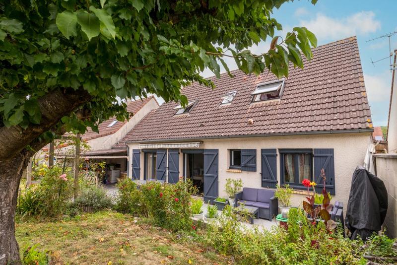 Maison - 143 m² - 7 pièces