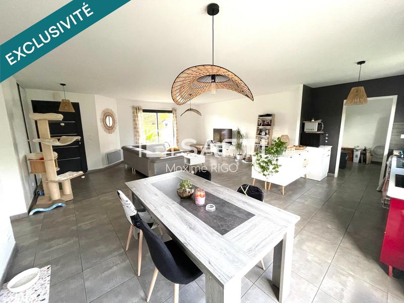 Maison - 94 m² - 4 pièces