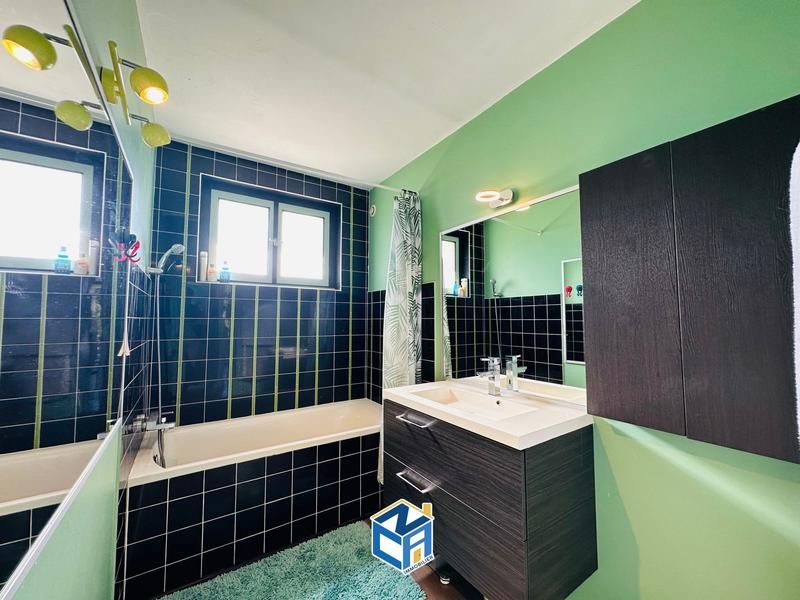 Maison - 156 m² - 7 pièces