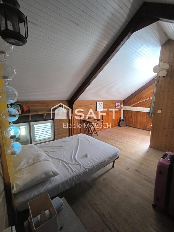 Maison - 180 m² - 7 pièces