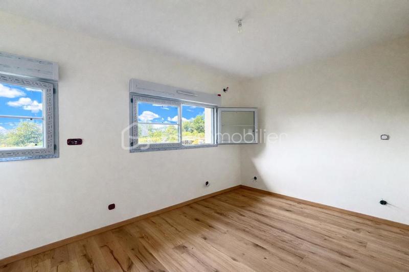 Maison - 88 m² - 4 pièces