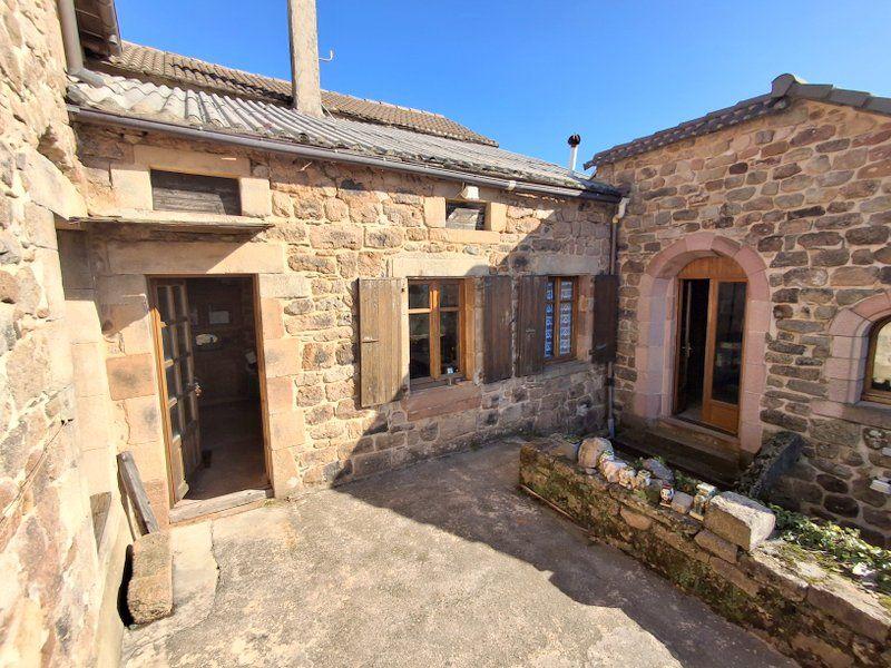 Maison - 230 m² - 7 pièces