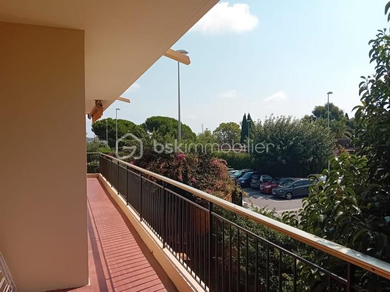 Appartement - 84 m² - 3 pièces