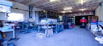 Local d'activité / Entrepôt - 850 m² - 4 pièces