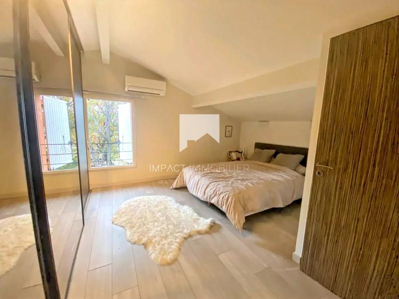 Maison - 170 m² - 5 pièces