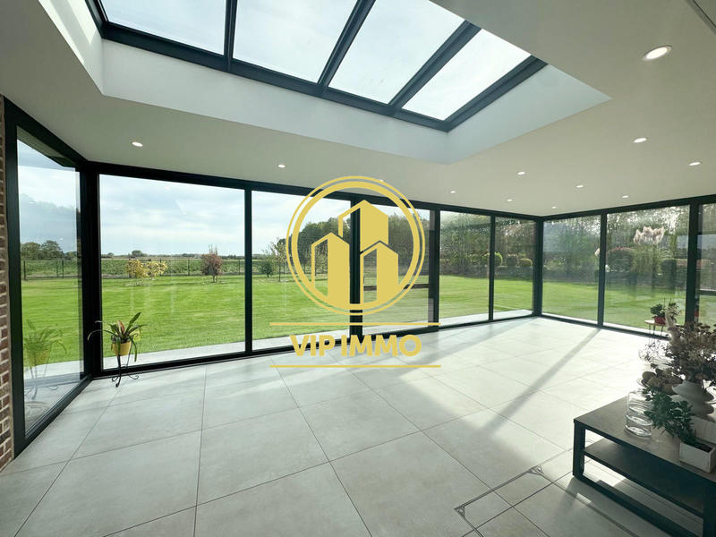 Maison - 180 m² - 5 pièces