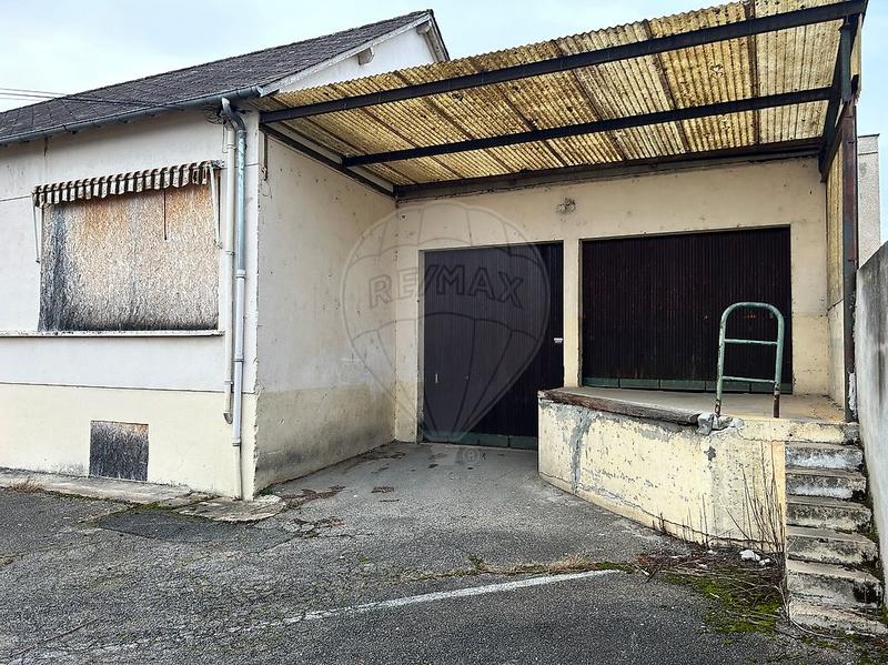 Entrepôt - 1 177 m² - 10 pièces