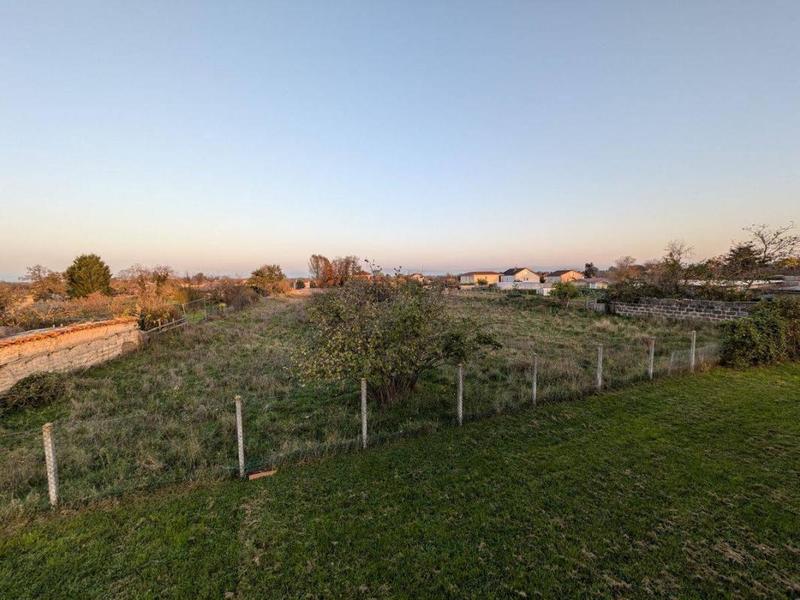 Maison - 93 m² - 4 pièces