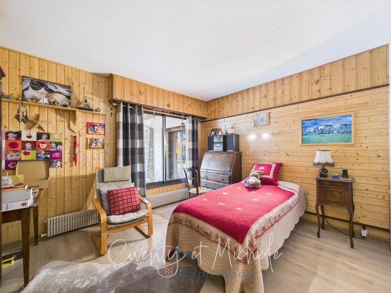 Maison - 308 m² - 10 pièces