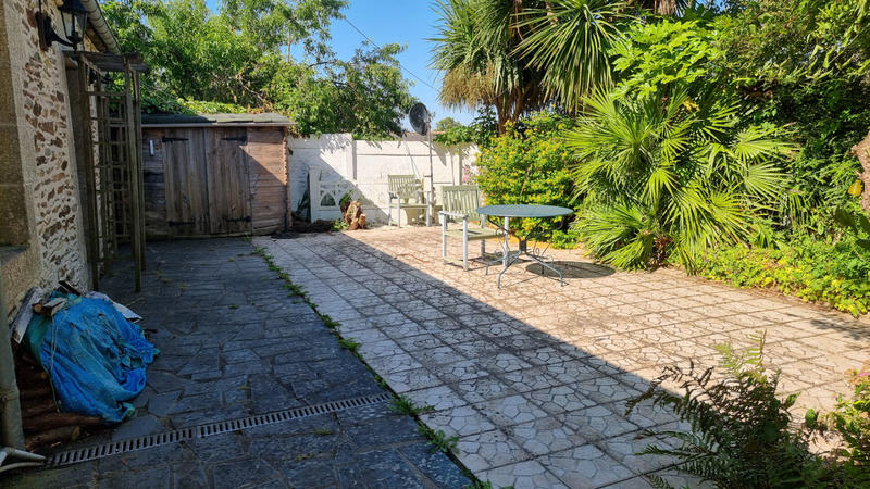 Maison - 102 m² - 7 pièces