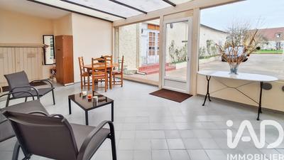 Maison - 183 m² - 7 pièces