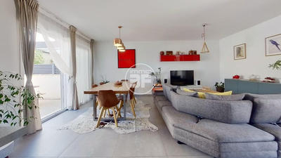 Maison traditionnelle - 104 m² - 5 pièces