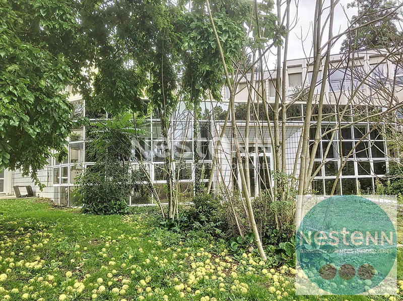 Loft - 366 m² - 6 pièces