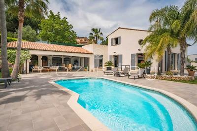 Villa - 170 m² - 5 pièces