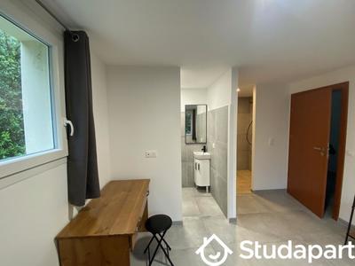 Chambre - 12 m² - 1 pièce