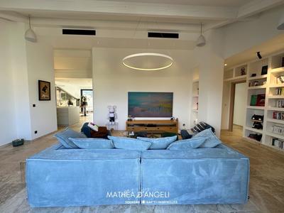 Appartement - 155 m² - 4 pièces