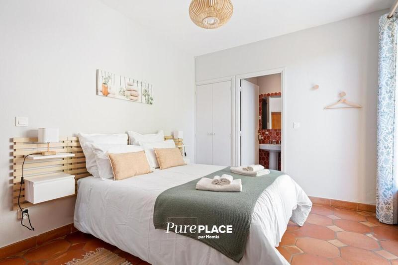 Villa - 236 m² - 6 pièces