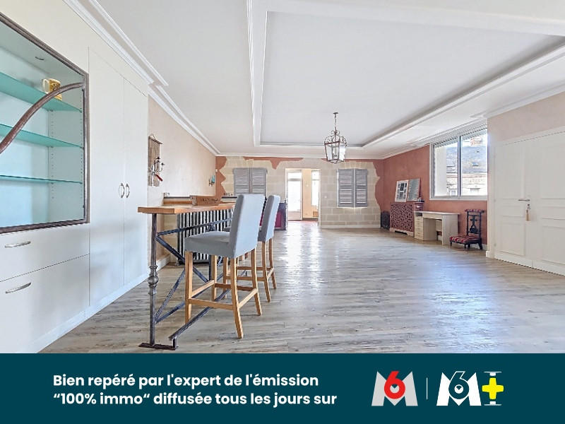 Maison - 245 m² - 7 pièces