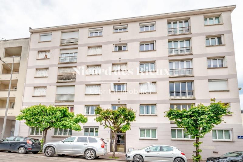 Appartement - 105 m² - 5 pièces