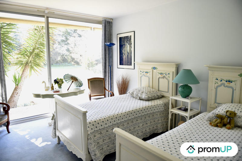 Villa - 280 m² - 7 pièces