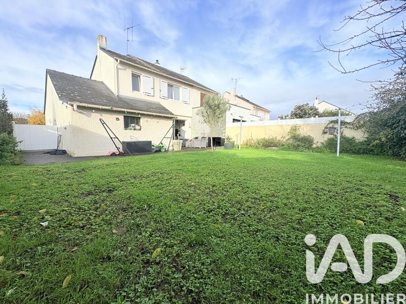 Maison - 99 m² - 4 pièces