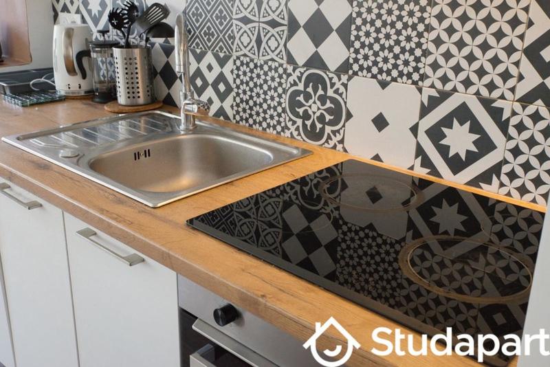 Chambre - 9 m² - 1 pièce