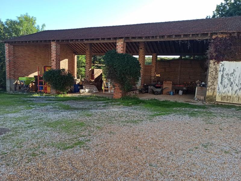 Maison traditionnelle - 280 m² - 7 pièces