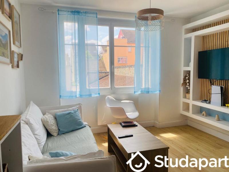 Chambre - 11 m² - 1 pièce