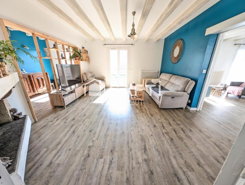 Maison - 210 m² - 9 pièces