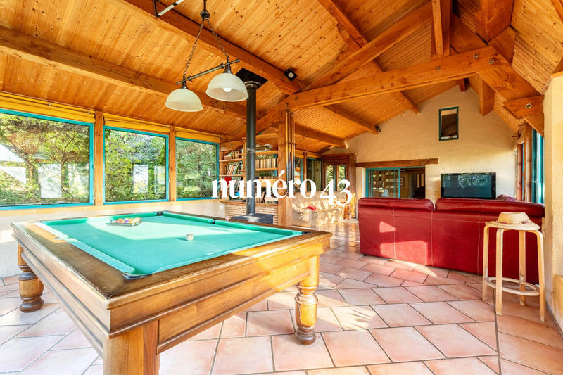 Maison ancienne - 218 m² - 7 pièces