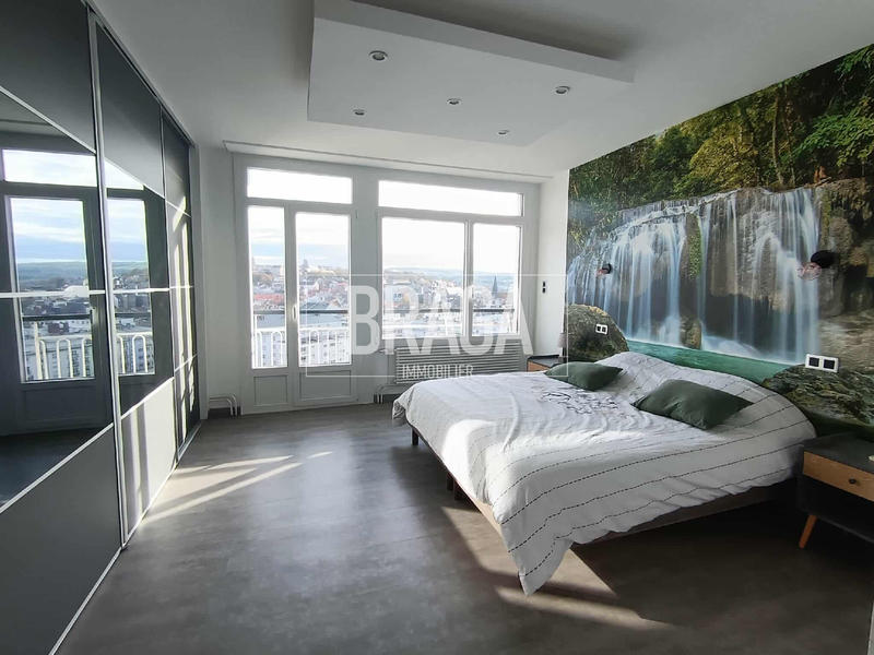 Appartement - 90 m² - 3 pièces