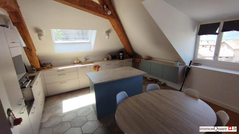 Appartement - 92 m² - 5 pièces