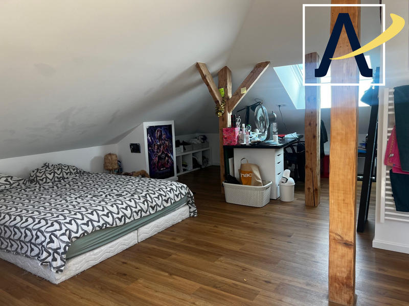 Maison - 160 m² - 7 pièces