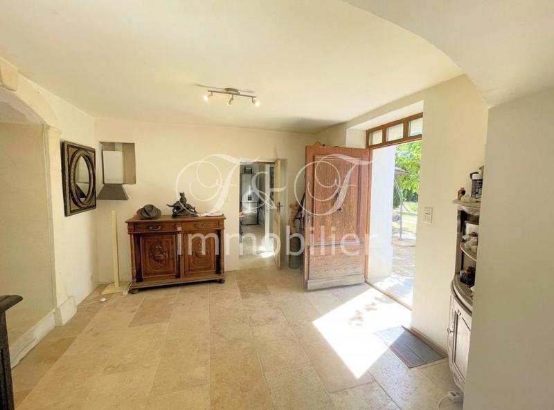 Propriété - 275 m² - 8 pièces